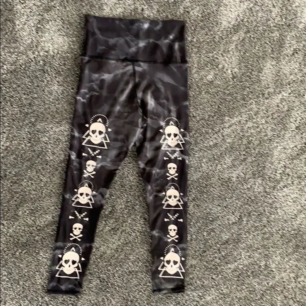 Evolution and Creation yoga skull pants. Small - Picture 2 of 4